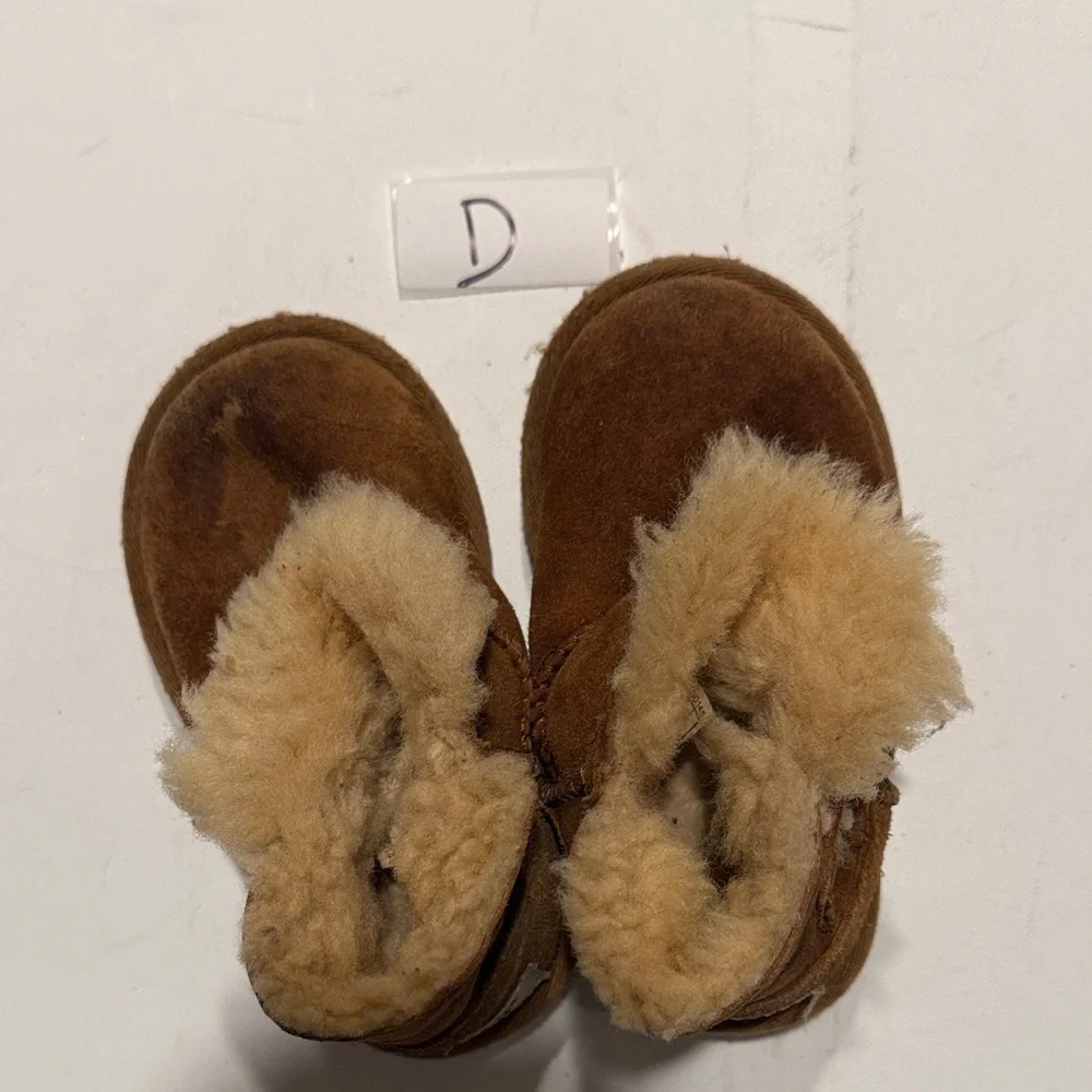 UGG warm baby
